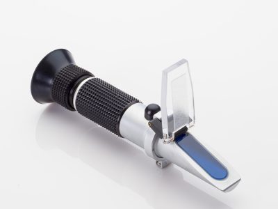REFRACTOMETER